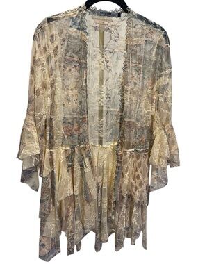 ORIGAMI Lace Floral Kimono in Cream and Soft Pastels